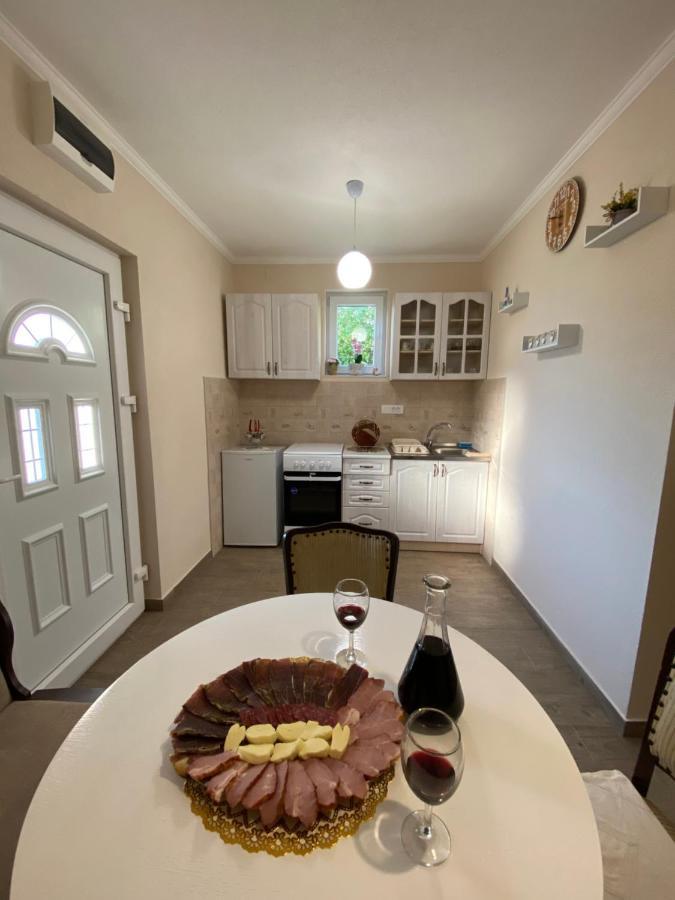 Apartment Lorena Kotor Extérieur photo