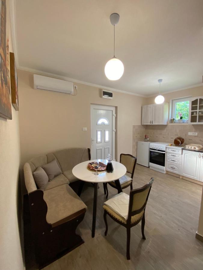 Apartment Lorena Kotor Extérieur photo